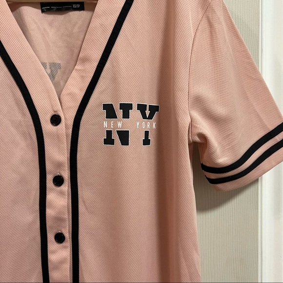 Streetwear Society New York Tee - Picture 5 of 6